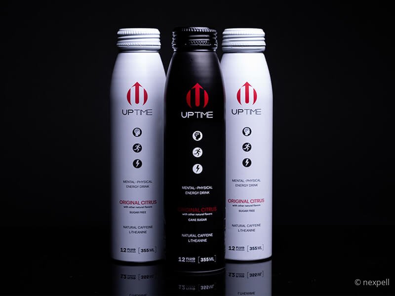 Panoramafenster mit Blick in sternklare Nacht